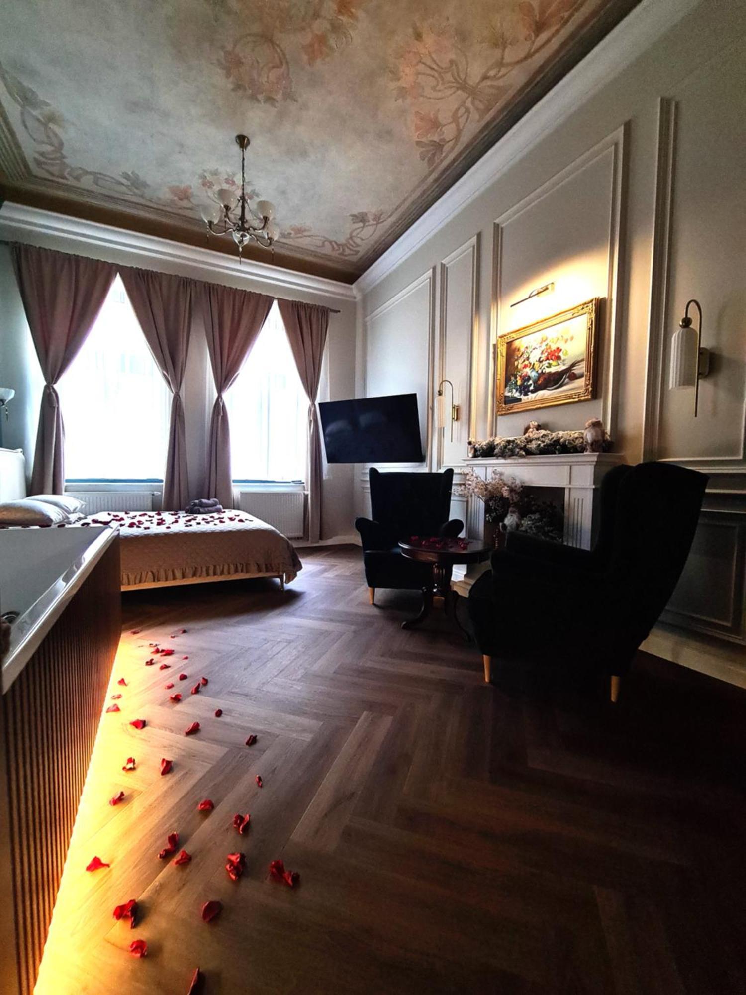 Art Jacuzzi Koletek Apartment Krakow Exterior photo